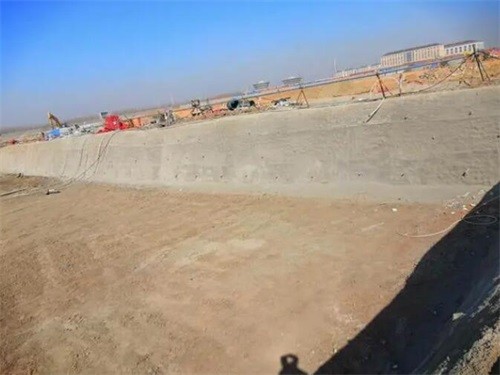 新乡高铁桩基础建设